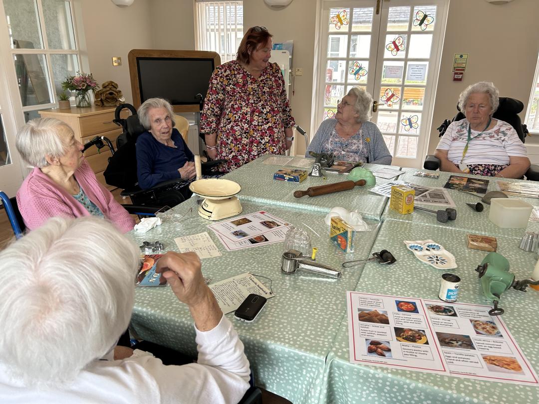 Cedar Lawn residents reminiscing over cooking and baking