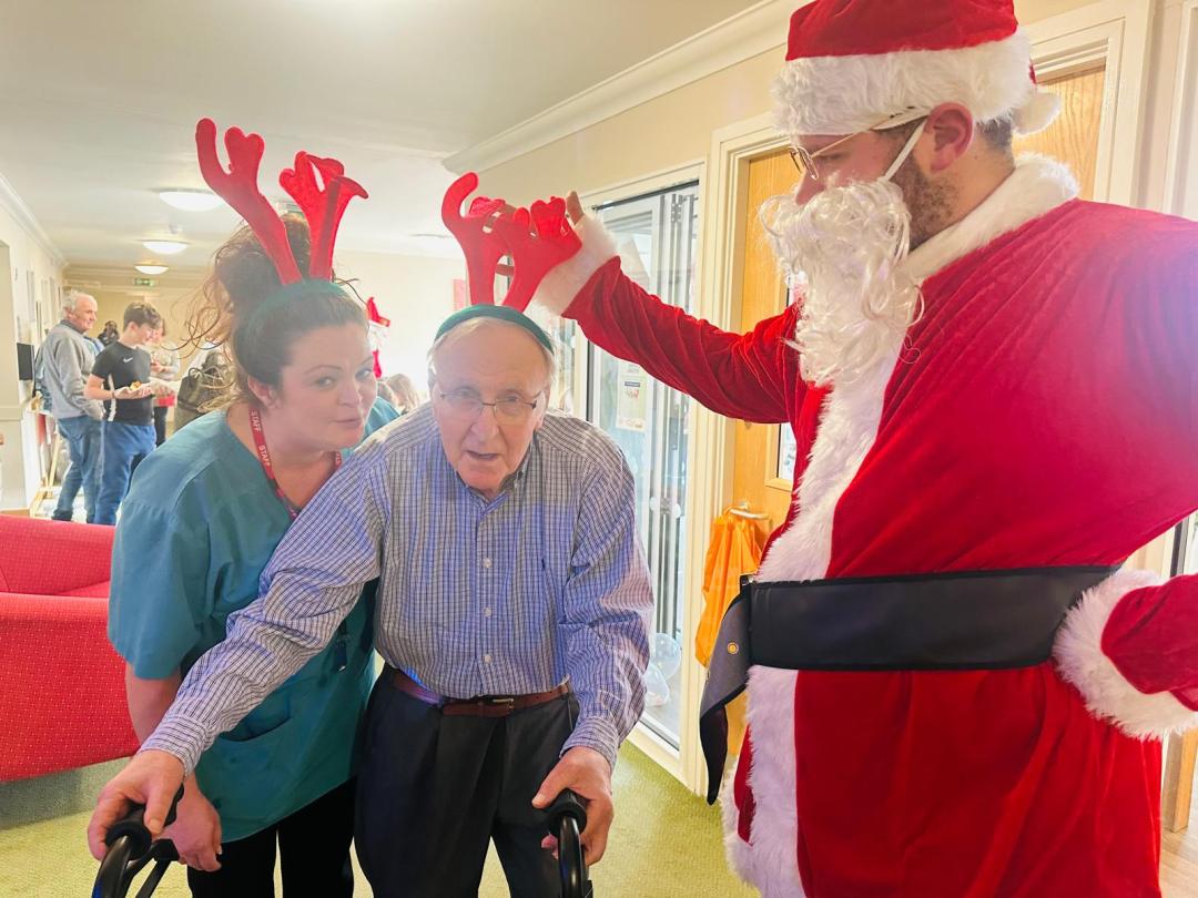 St George's Christmas Fair Starts Festivities