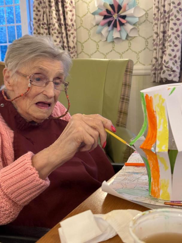 New Forest resident making paper lanterns for Chinese New Year