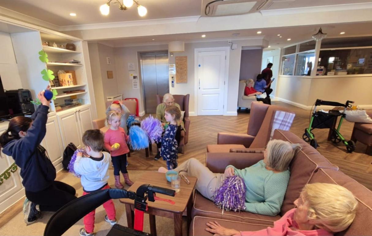 Children for Sandra's Shining Stars visiting Fairmile Grange