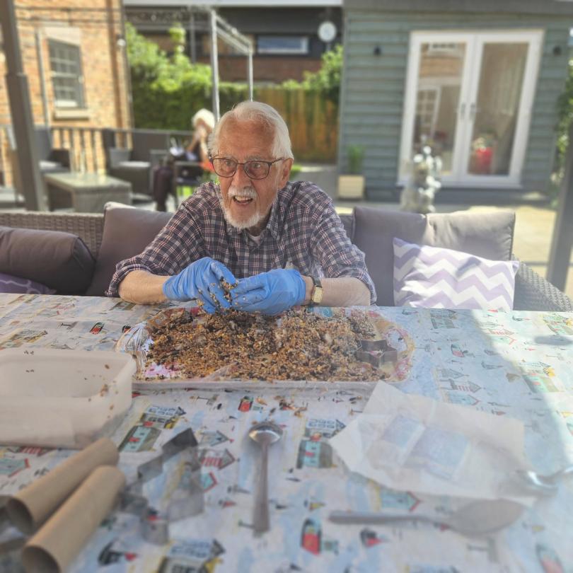 Magdalen resident making treats for wildlife