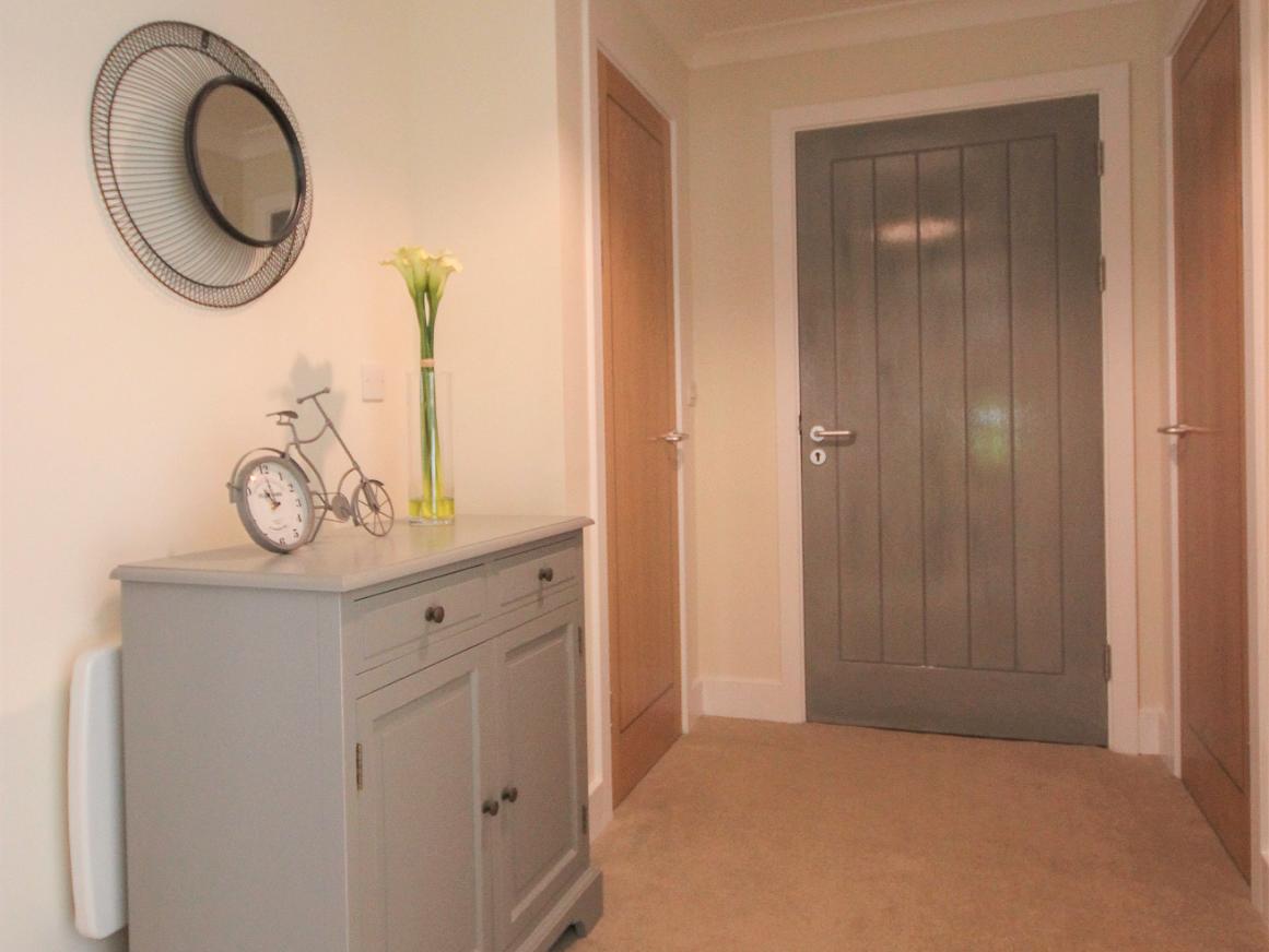Olive Court 7
