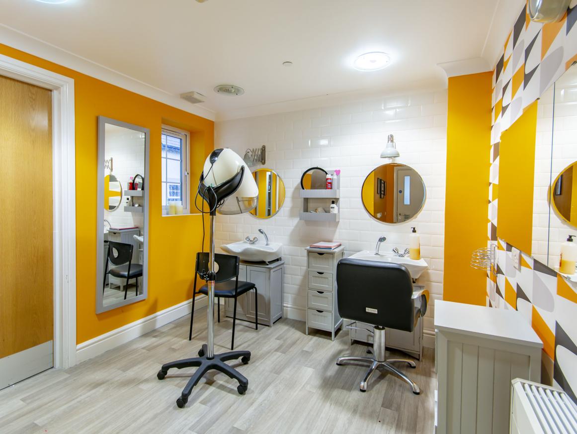 hair dresser blossom field