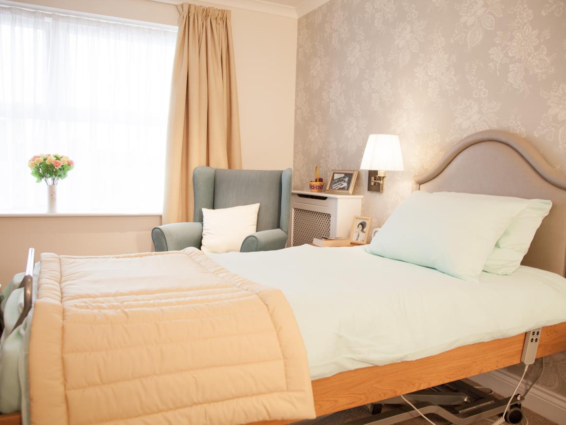 Fairmile Grange bedroom suite