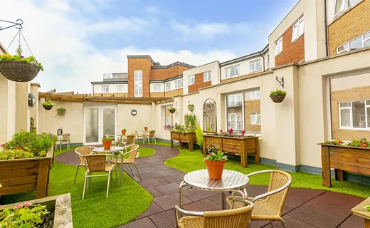Dementia outdoor seating