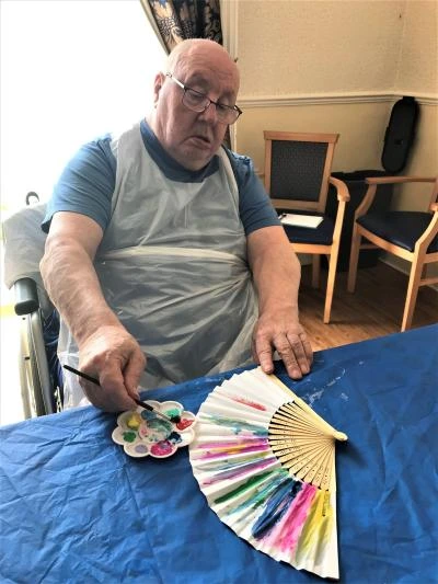 Cedar lawn fan making