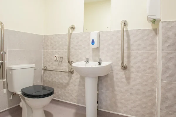 Rose garden bathroom